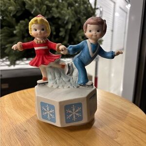 MSR Skating Couple Ceramic Music Figurine